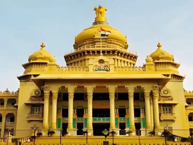 ಬರದ ಹೊಡೆತಕ್ಕೆ ನಲುಗಿದ ರೈತರ ಕೈ ಹಿಡಿಯಲು ಮುಂದಾದ ರಾಜ್ಯ ಸರ್ಕಾರ| ಅನ್ನದಾತನ ಖಾತೆಗೆ ₹2500 ನೇರ ಜಮೆಗೆ ನಿರ್ಧಾರ